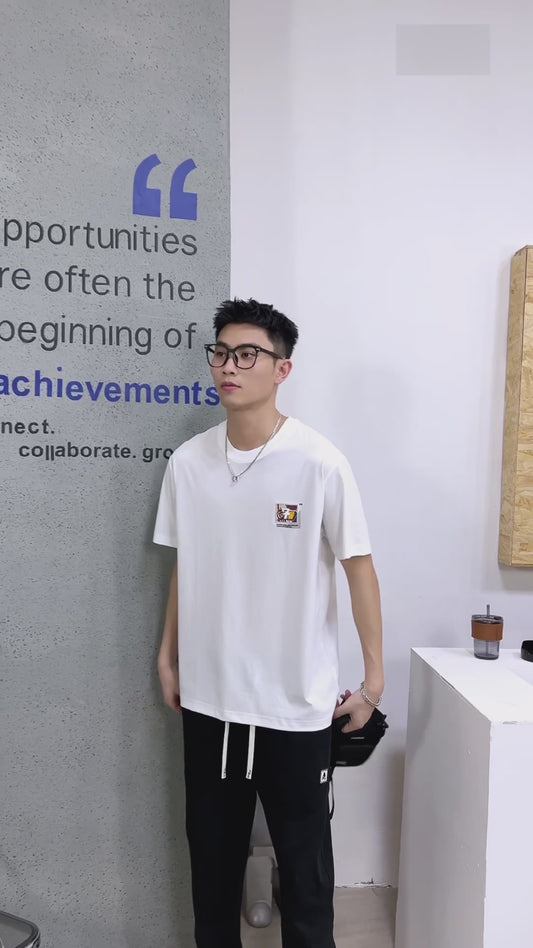 Patch embroidery T-shirt